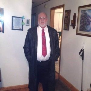 Meet your Posher, Roy